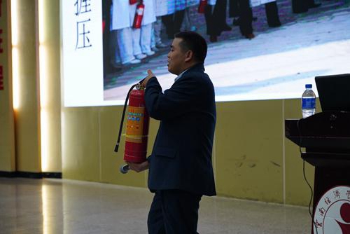 【魅力工程】-抓消防安全，促高质量发展——云南经济管理学院建筑工程学院2022年度消防安全专题培训 第 4 张