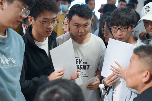 11.jpg 【魅力工程】-促高质量就业——建筑工程学院校园招聘会 第 11 张