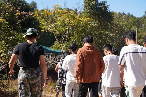 DSC01975(1).jpg DSC01975(1).jpg