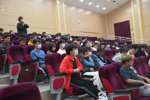 【魅力工程】-建筑工程学院“我和学校有话讲，共话青春与成长”学生代表座谈会顺利开展！ 第 4 张