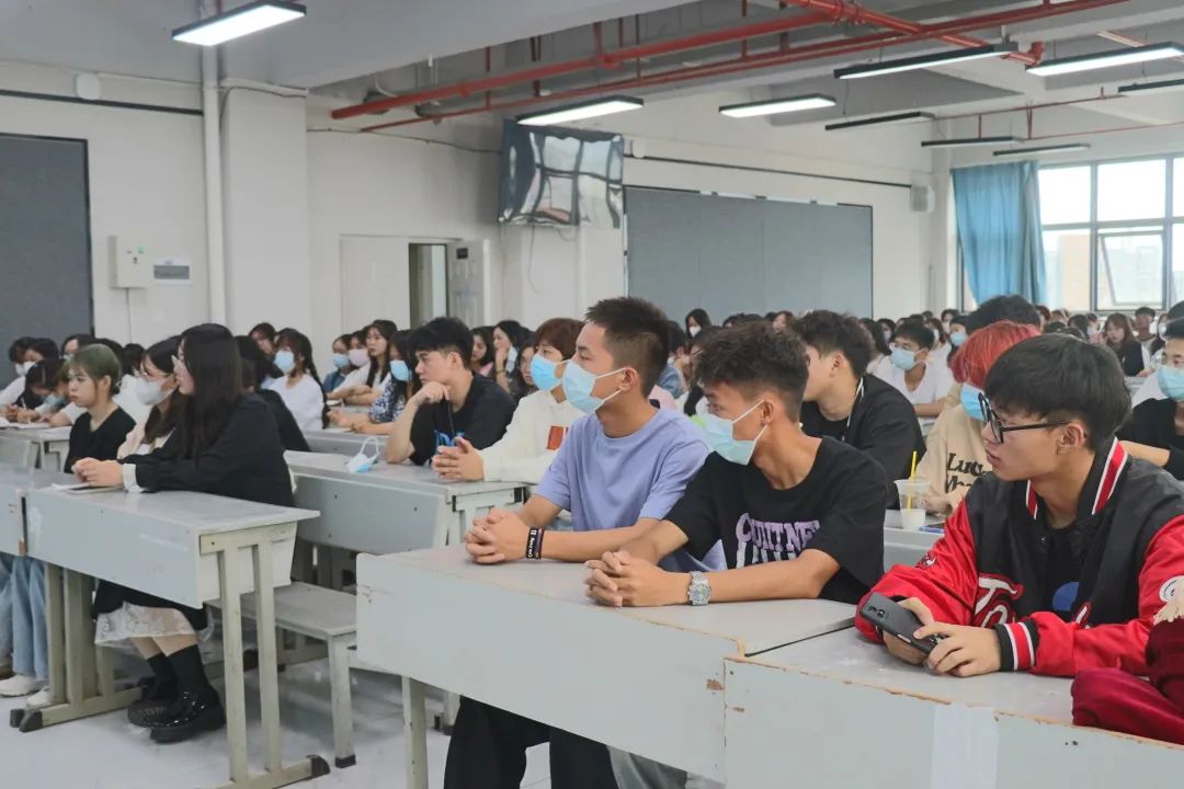 开学第一课｜2022级新生入学教育，与新生零距离交流 第 3 张