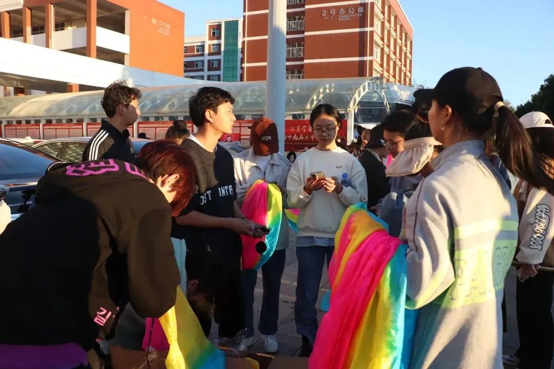 9.jpg 【创美艺传】@运动会幕后工作者:你们辛苦了! 第 7 张