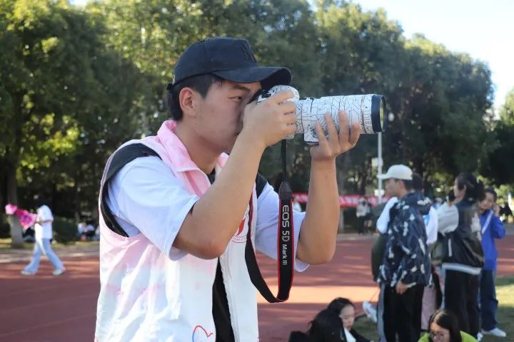 12.jpg 【创美艺传】@运动会幕后工作者:你们辛苦了! 第 18 张