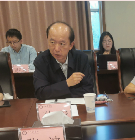 3.孙校介绍医学院.jpg.png 3.孙校介绍医学院.jpg.png