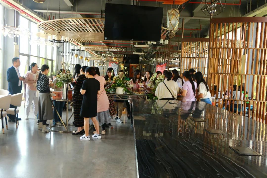 工会团建|跟党奋进新征程,巾帼建功新时代,医学院女教师携手共进,本科教学评估展风采 第 6 张 工会团建|跟党奋进新征程,巾帼建功新时代,医学院女教师携手共进,本科教学评估展风采 第 6 张