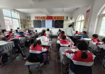 架起理论与实践的桥梁，放飞教育与童真的梦想——高职学院小教系开展教育见习活动 第 7 张