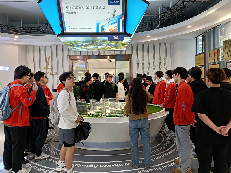 云南经济管理学院计算机应用技术专业学生赴校外实践基地开展岗位认知实习活动 第 5 张