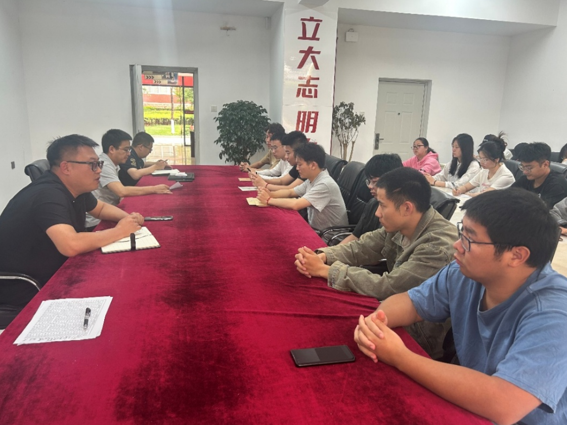 屏幕截图 2025-06-25 193717.png 屏幕截图 2025-06-25 193717.png