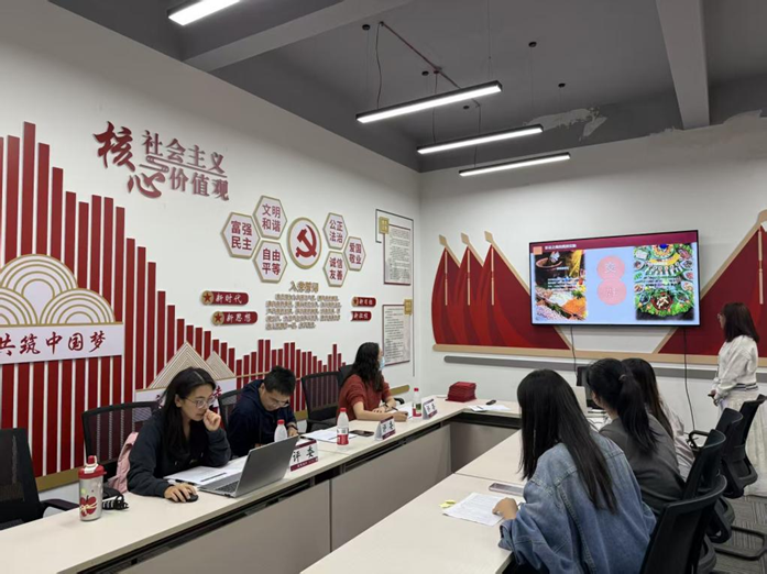 学院资讯 | 财经商贸学院首届 “石榴红” 杯演讲赛选拔赛圆满落幕 第 1 张