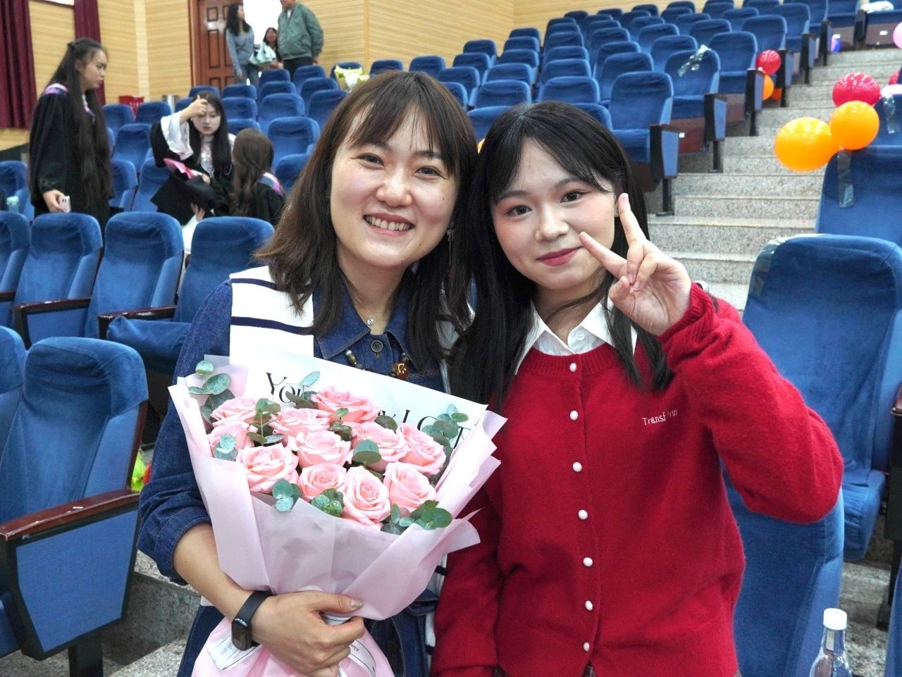 财不说再见!青春礼赞,逐梦起航 财会金融学院2025届毕业典礼圆满落幕 第 41 张 财不说再见!青春礼赞,逐梦起航 财会金融学院2025届毕业典礼圆满落幕 第 41 张