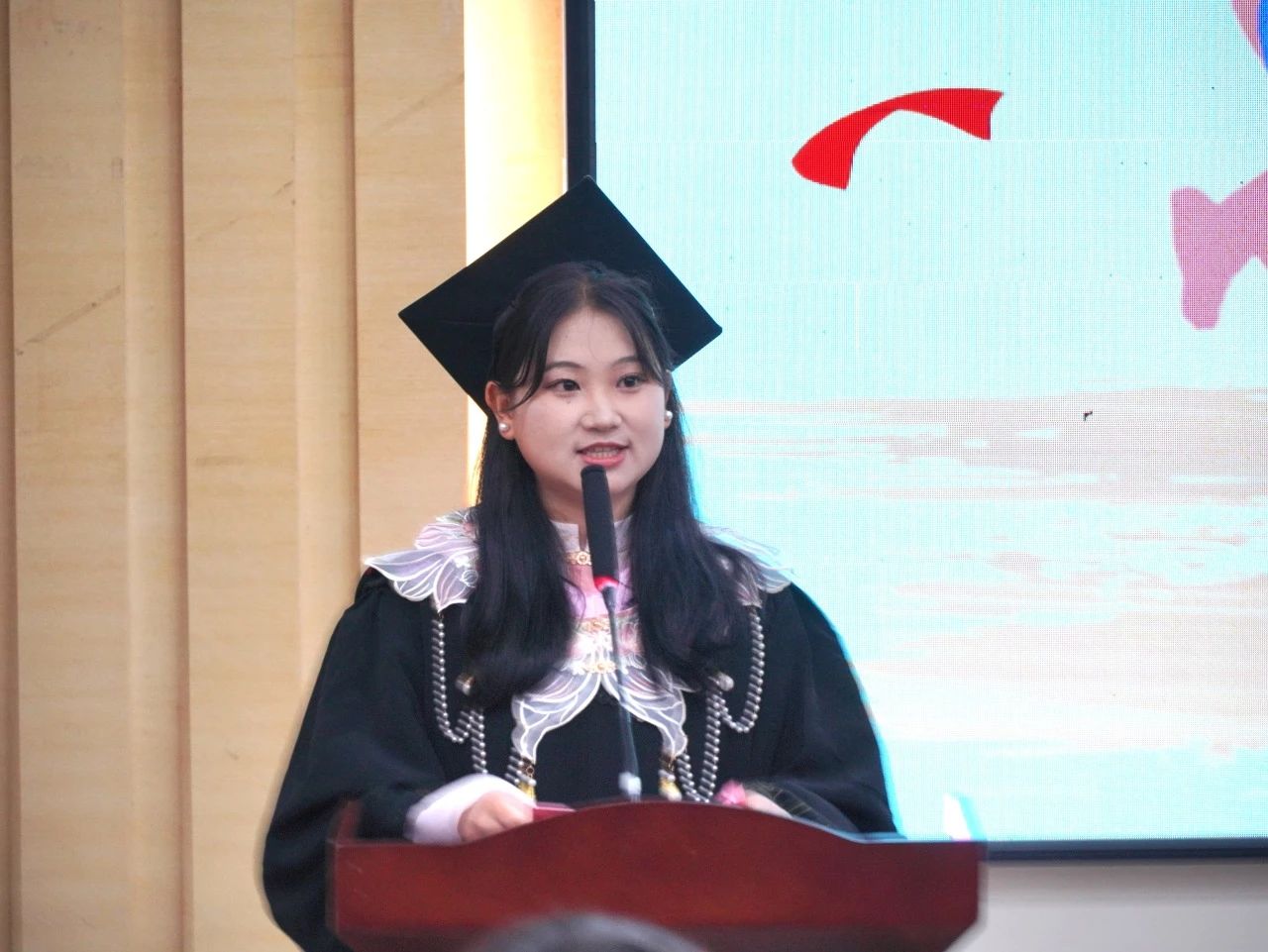 财不说再见!青春礼赞,逐梦起航 财会金融学院2025届毕业典礼圆满落幕 第 22 张 财不说再见!青春礼赞,逐梦起航 财会金融学院2025届毕业典礼圆满落幕 第 22 张