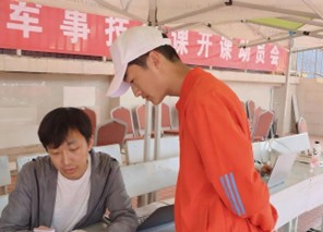 云南经济管理学院医学院：军训温情满场，青春暖意盈心 第 6 张