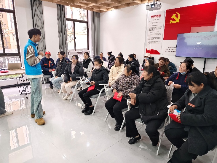 掌握急救技能，筑牢安全防线 ——“救在身边”急救知识入社区活动在宁泊社区顺利开展 第 1 张